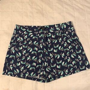 Patterned High Rise Shorts